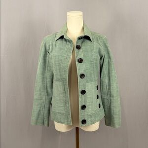 Elevate your wardrobe with this stunning sage green textured jacket!